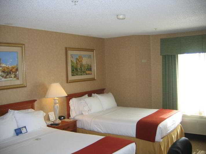 เบย์มอนต์ บาย วินด์แฮม บาร์สโตว์ ฮิสตอริก รูท 66 Hotel ห้อง รูปภาพ